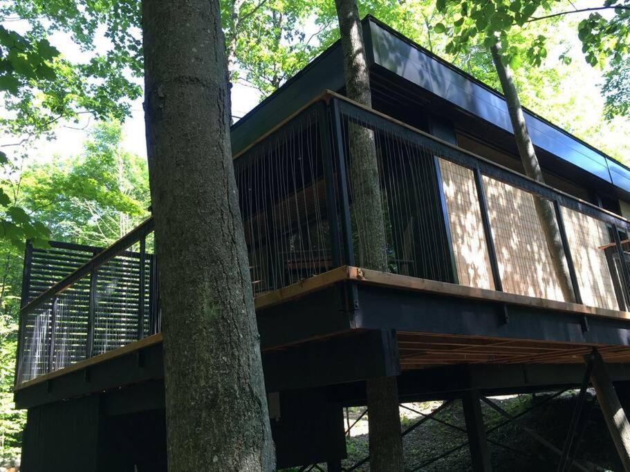 Cabin Sutton 252 - En Harmonie Avec La Nature! Villa Exterior foto